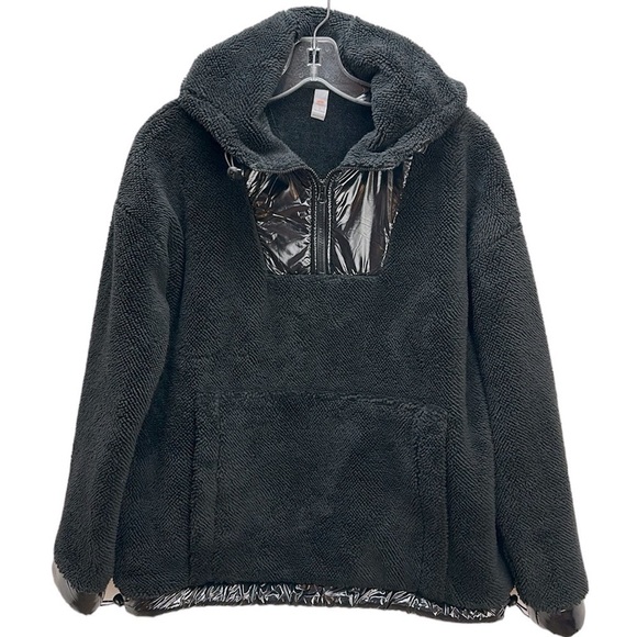 Mono B Black Plush Faux 1/2 Zip Pullover Sweatshirt Hoodie Small Soft Warm Comfy - Picture 1 of 13